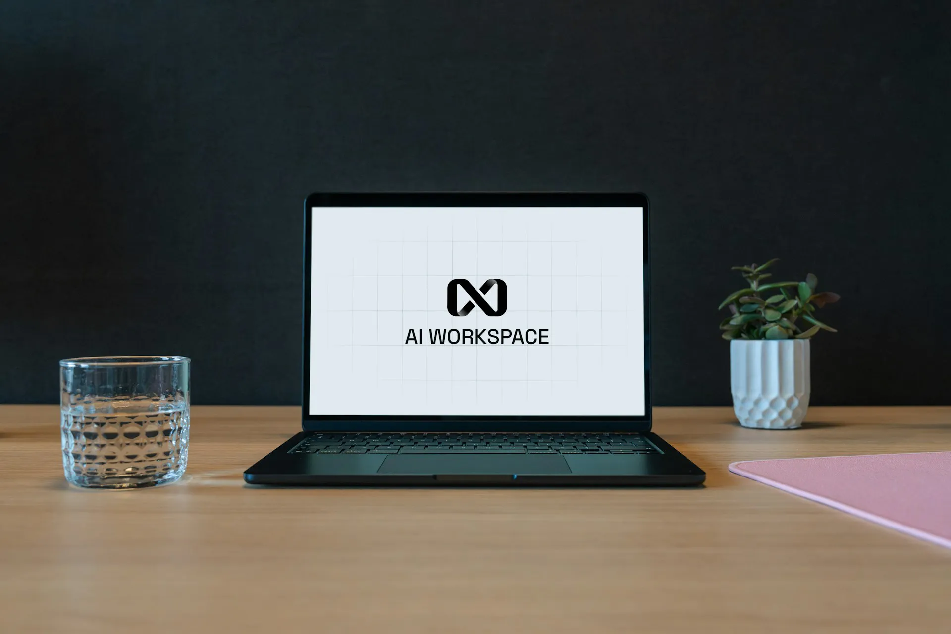 laptopscherm met ai werkruimte (tekst AI Workspace op het scherm)